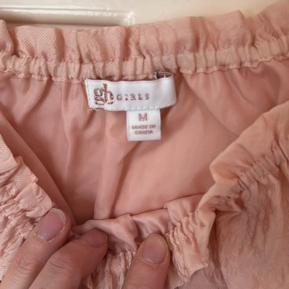 Like New GB Girls Puff Sleeve Feather pink dress. Perfect for Spring! - Picture 2 of 5